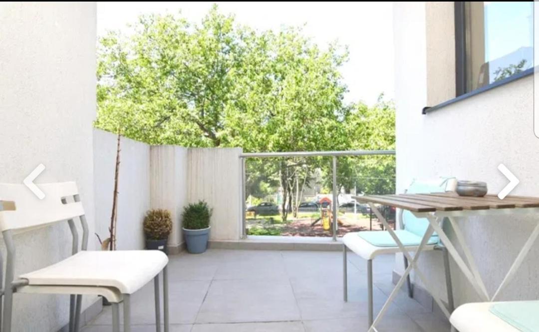 Ferienwohnung Marina Central Sunshine Studio Bukarest Exterior foto